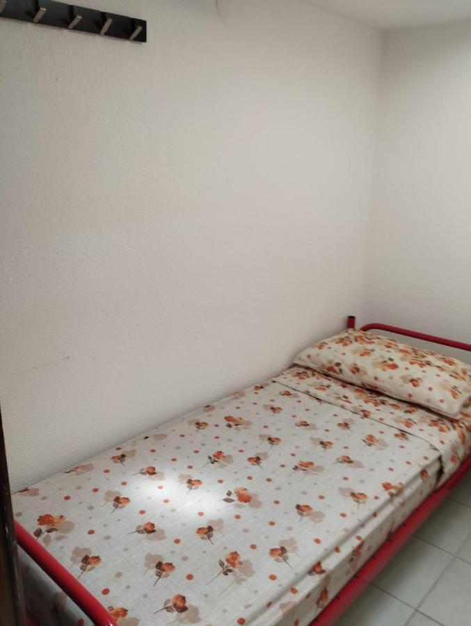 Casa Vacanze Cettina Home 3 Mt 50 Dal Mare Terra Mala Dış mekan fotoğraf